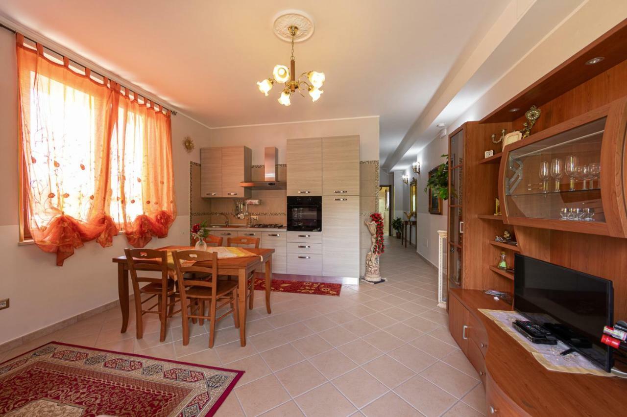 Arcobaleno Apartment Fondi Εξωτερικό φωτογραφία